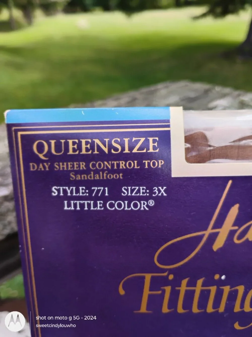 Hanes Brand Fitting Pretty pantyhose Day Sheer Control Top Sandalft NOS 3X Queen
